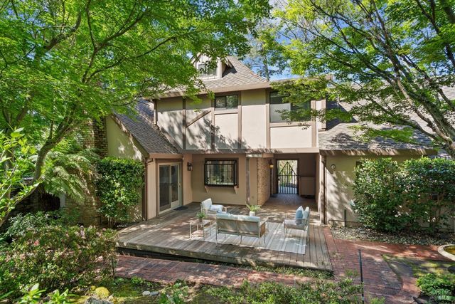 2641 Fir Park Way, Santa Rosa, CA 95404