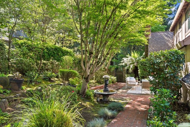 2641 Fir Park Way, Santa Rosa, CA 95404