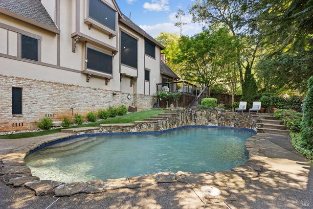 2641 Fir Park Way, Santa Rosa, CA 95404