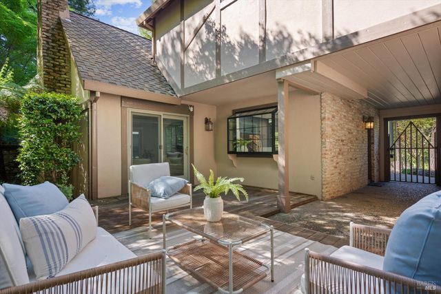 2641 Fir Park Way, Santa Rosa, CA 95404