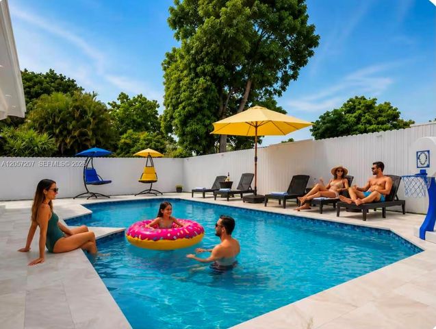 561 NE 172nd St, North Miami Beach, FL 33162