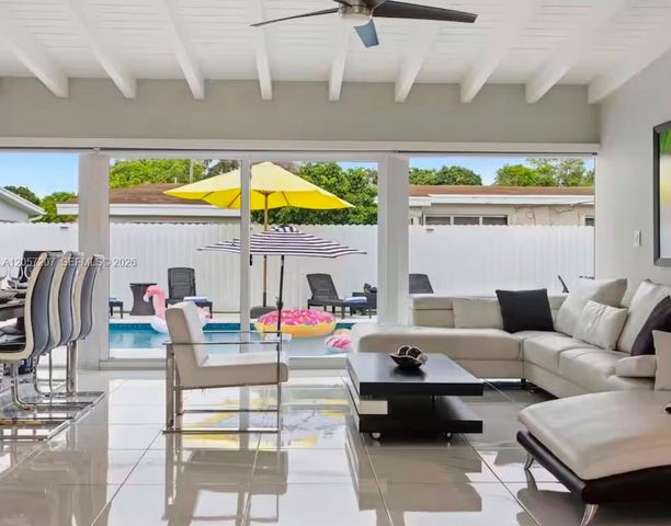 561 NE 172nd St, North Miami Beach, FL 33162