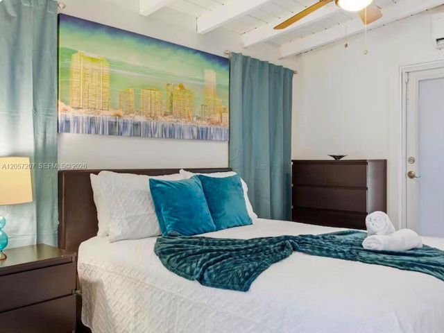 561 NE 172nd St, North Miami Beach, FL 33162