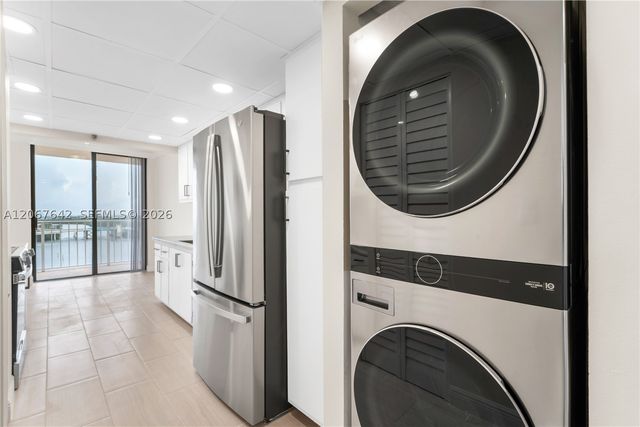 290 174th St 1519, Sunny Isles Beach, FL 33160