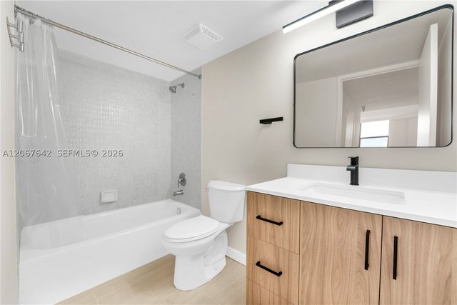 290 174th St 1519, Sunny Isles Beach, FL 33160