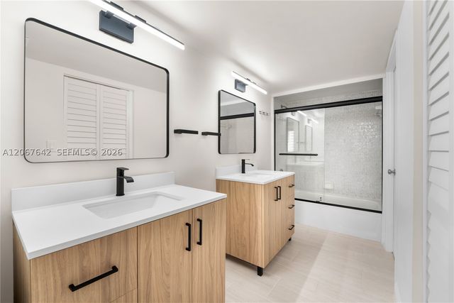 290 174th St 1519, Sunny Isles Beach, FL 33160