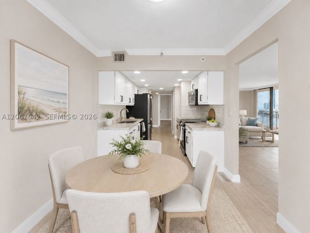 290 174th St 1519, Sunny Isles Beach, FL 33160