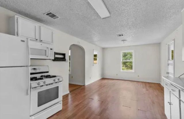6454 Faust Drive, Shreveport, LA 71129