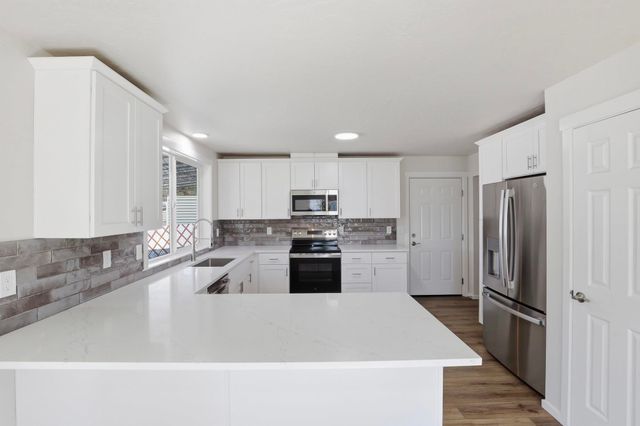 5303 N Howard St, Spokane, WA 99205