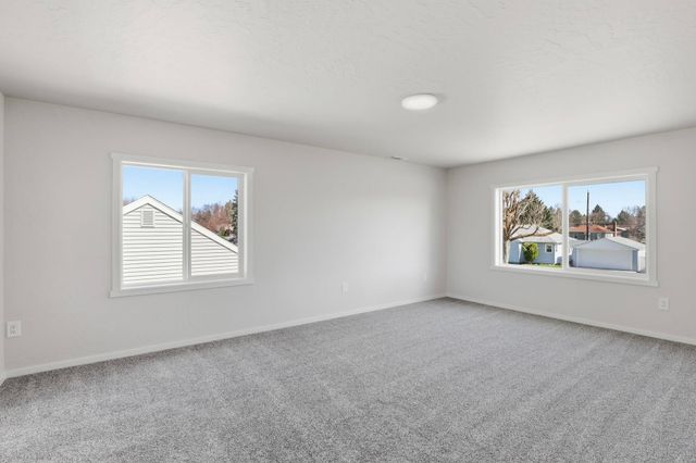 5303 N Howard St, Spokane, WA 99205