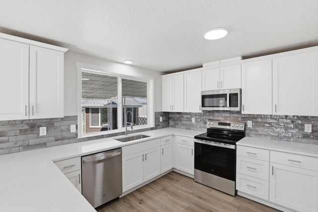 5303 N Howard St, Spokane, WA 99205