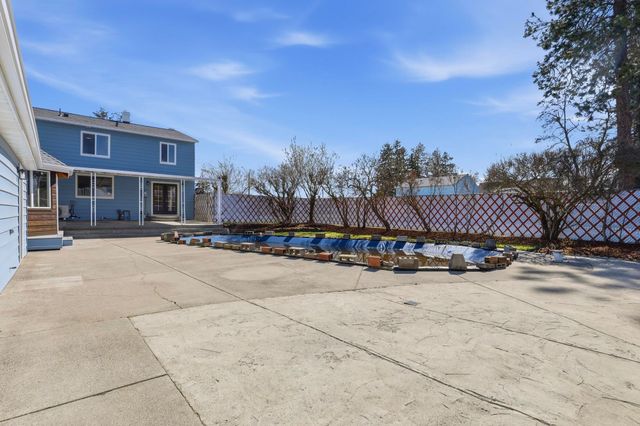 5303 N Howard St, Spokane, WA 99205