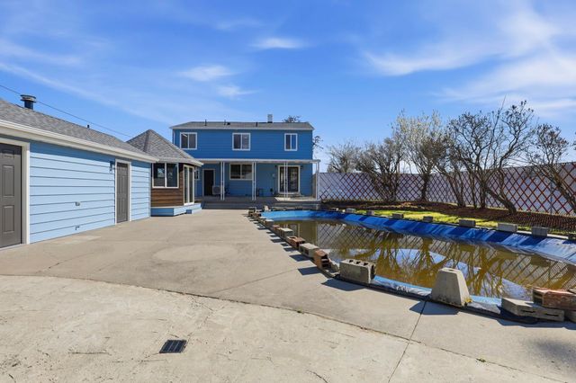 5303 N Howard St, Spokane, WA 99205