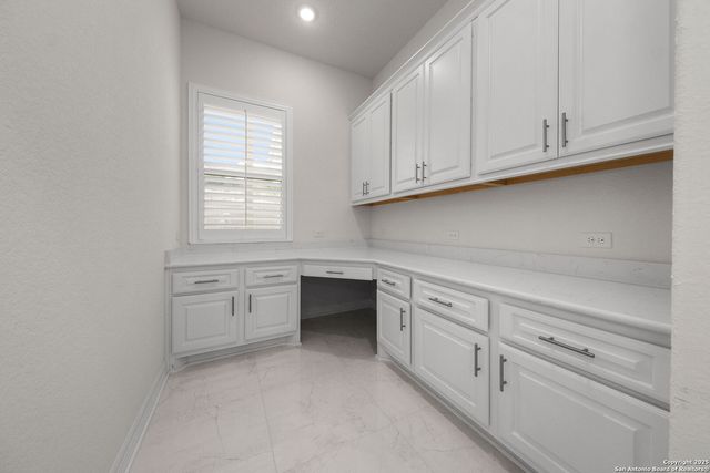 4051 Wood Creek, San Antonio, TX 78257