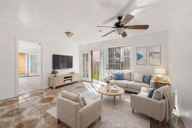 10868 Weigand, Los Angeles, CA 90059