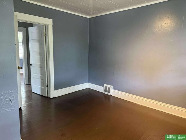 2015 W Street, Omaha, NE 68107
