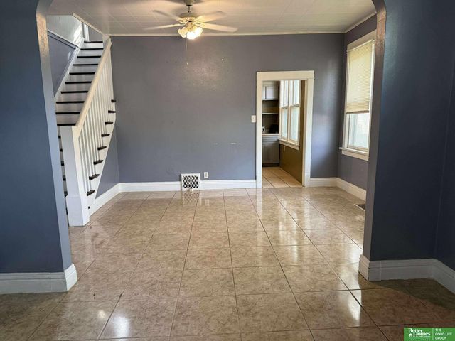 2015 W Street, Omaha, NE 68107