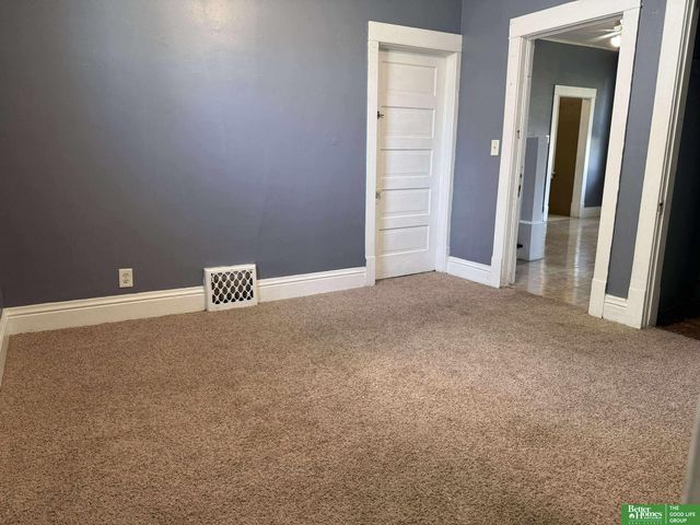 2015 W Street, Omaha, NE 68107