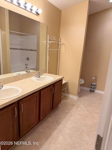 5925 ROUND TABLE Road, Jacksonville, FL 32254