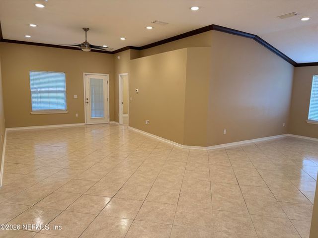 5925 ROUND TABLE Road, Jacksonville, FL 32254