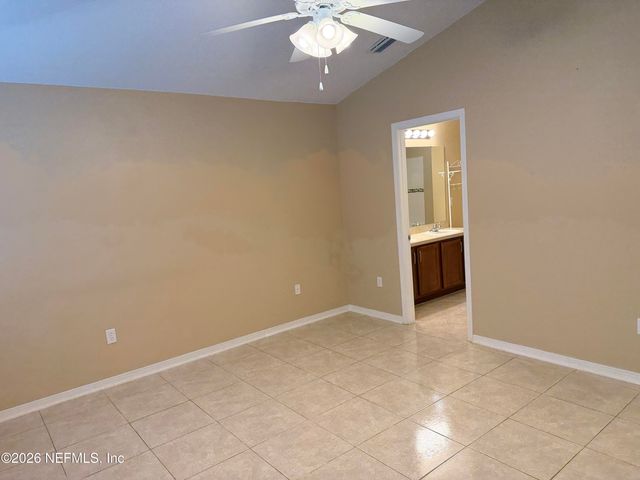 5925 ROUND TABLE Road, Jacksonville, FL 32254