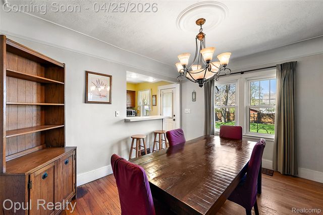 34512 Ash Street, Wayne, MI 48184