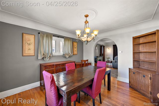 34512 Ash Street, Wayne, MI 48184