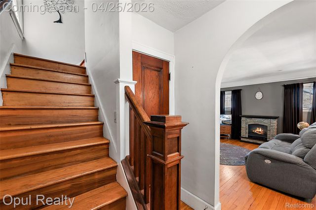 34512 Ash Street, Wayne, MI 48184