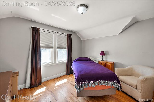 34512 Ash Street, Wayne, MI 48184