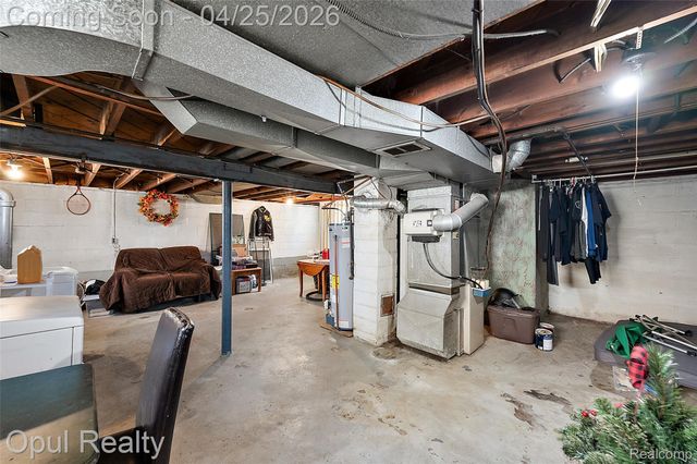 34512 Ash Street, Wayne, MI 48184