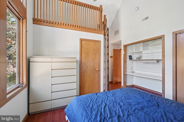 12 N COUNTRY LAKES DR, Marlton, NJ 08053