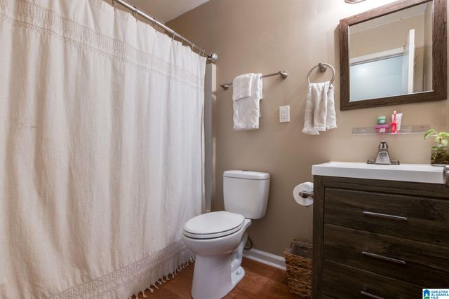 828 GREEN CREST TURN, Birmingham, AL 35212