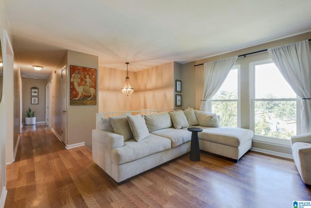 828 GREEN CREST TURN, Birmingham, AL 35212