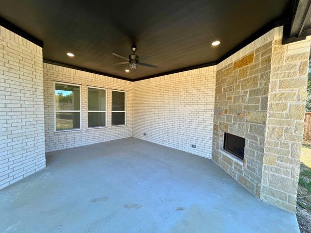105 Oxford Court, Weatherford, TX 76088