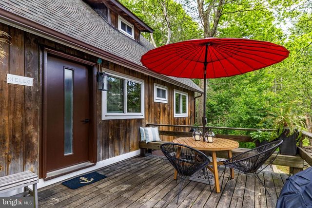 214 COACH RD, Tobyhanna, PA 18466