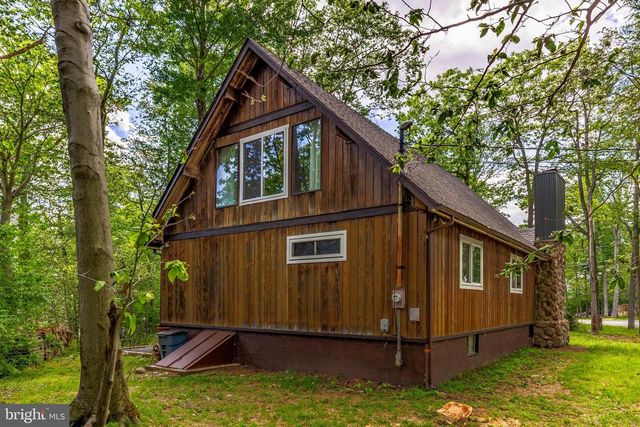 214 COACH RD, Tobyhanna, PA 18466