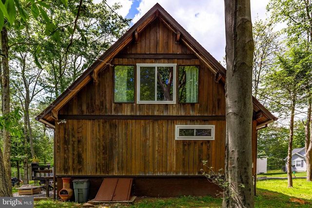 214 COACH RD, Tobyhanna, PA 18466
