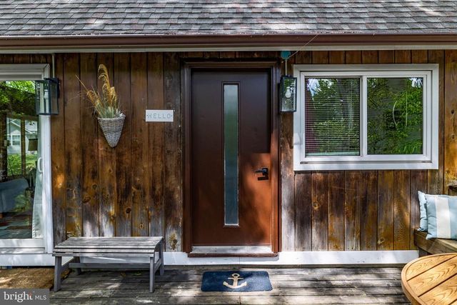 214 COACH RD, Tobyhanna, PA 18466