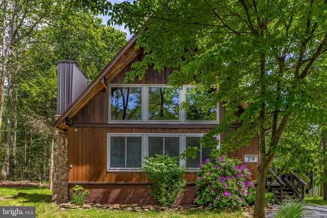 214 COACH RD, Tobyhanna, PA 18466