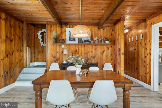 214 COACH RD, Tobyhanna, PA 18466