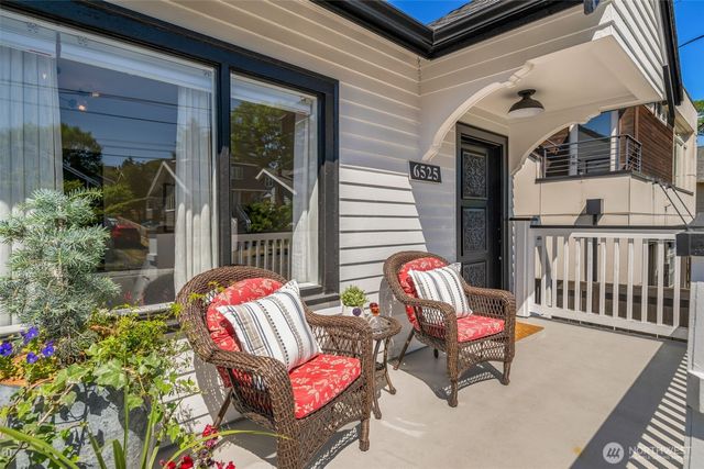 6525 3rd Avenue NW, Seattle, WA 98117