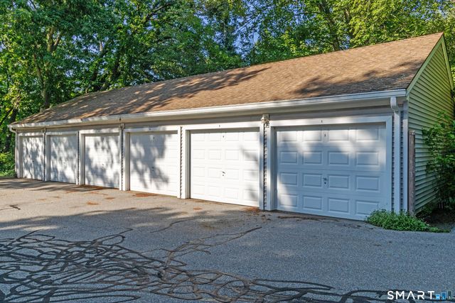 3 Dutton Place Way 3, Glastonbury, CT 06033
