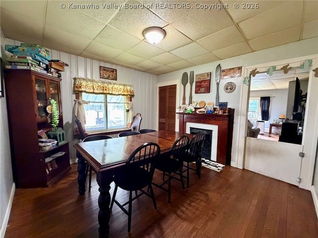 226 9th Avenue, South Charleston, WV 25303
