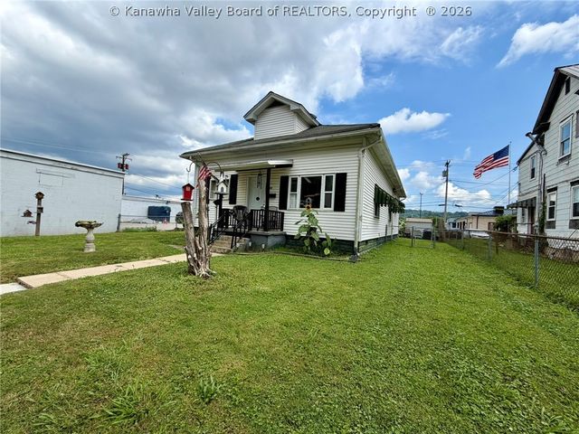 226 9th Avenue, South Charleston, WV 25303