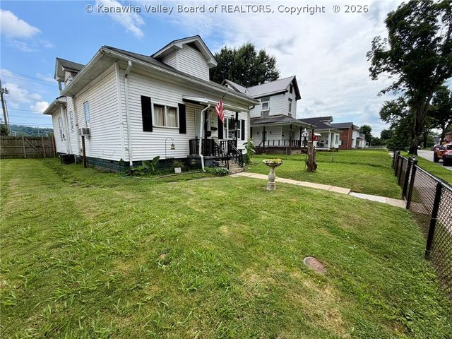 226 9th Avenue, South Charleston, WV 25303