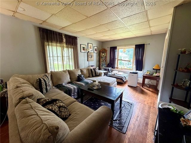 226 9th Avenue, South Charleston, WV 25303