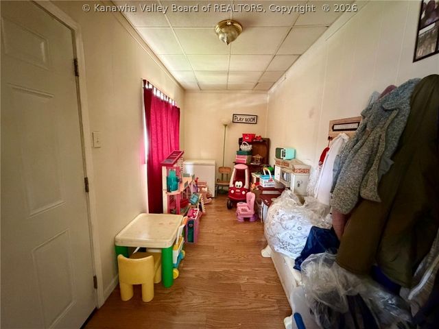 226 9th Avenue, South Charleston, WV 25303