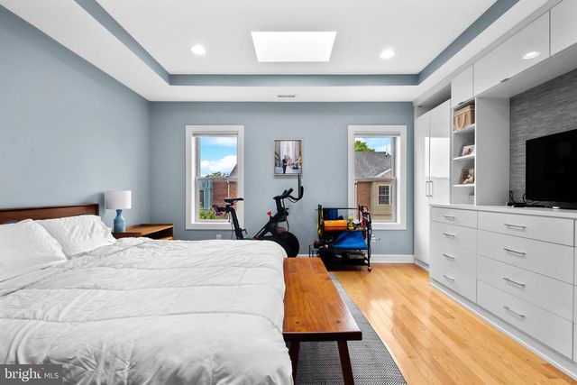 2136 CARPENTER ST, Philadelphia, PA 19146