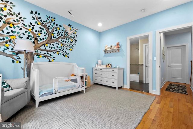 2136 CARPENTER ST, Philadelphia, PA 19146