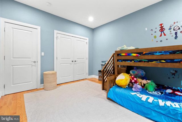 2136 CARPENTER ST, Philadelphia, PA 19146
